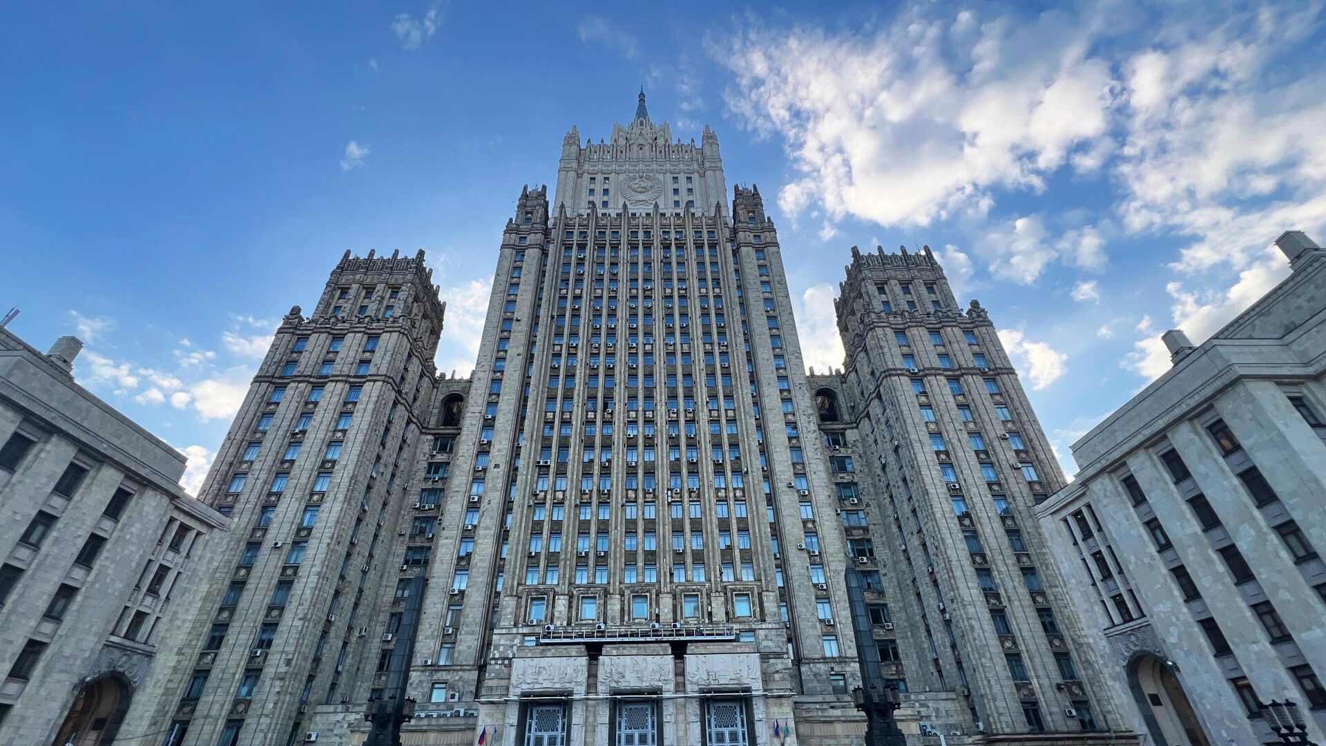 Захарова заявила, что режим Санду превращает Молдавию в гетто